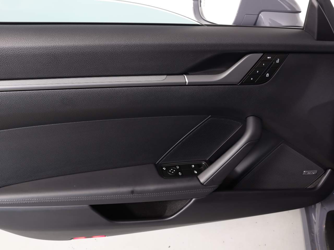 2025 Porsche 911 photo 21