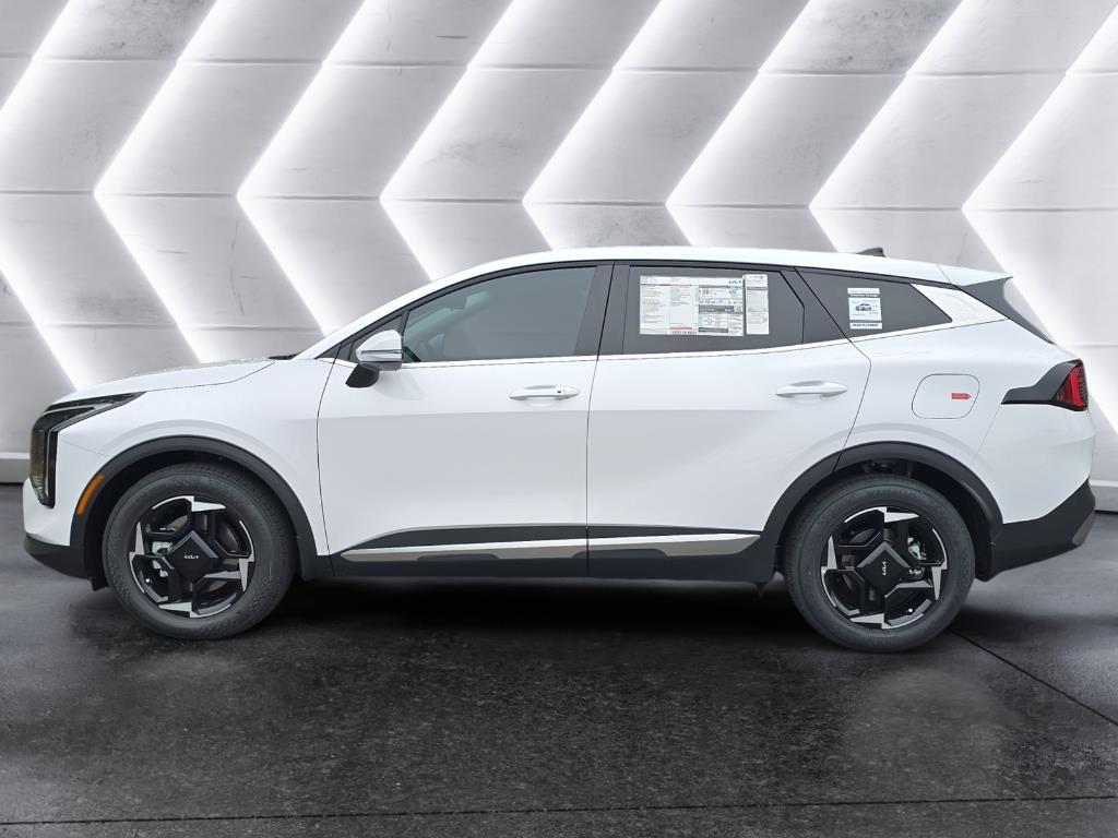 2026 Kia Sportage EX photo 2
