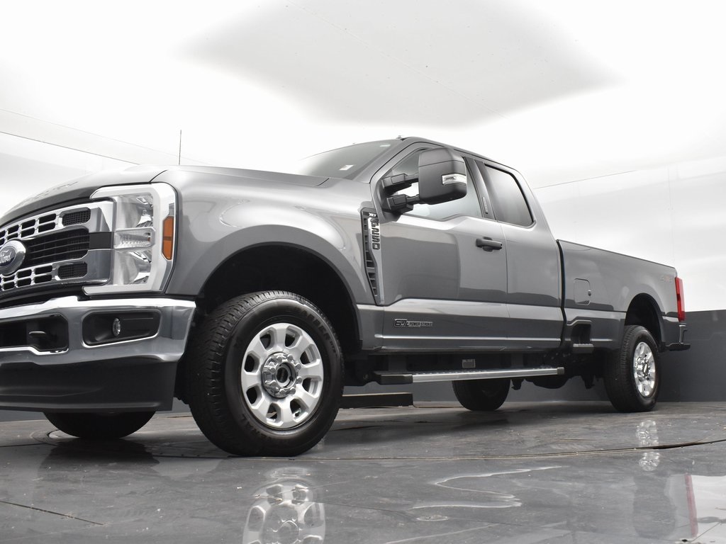 2024 Ford F-250 XLT photo 11