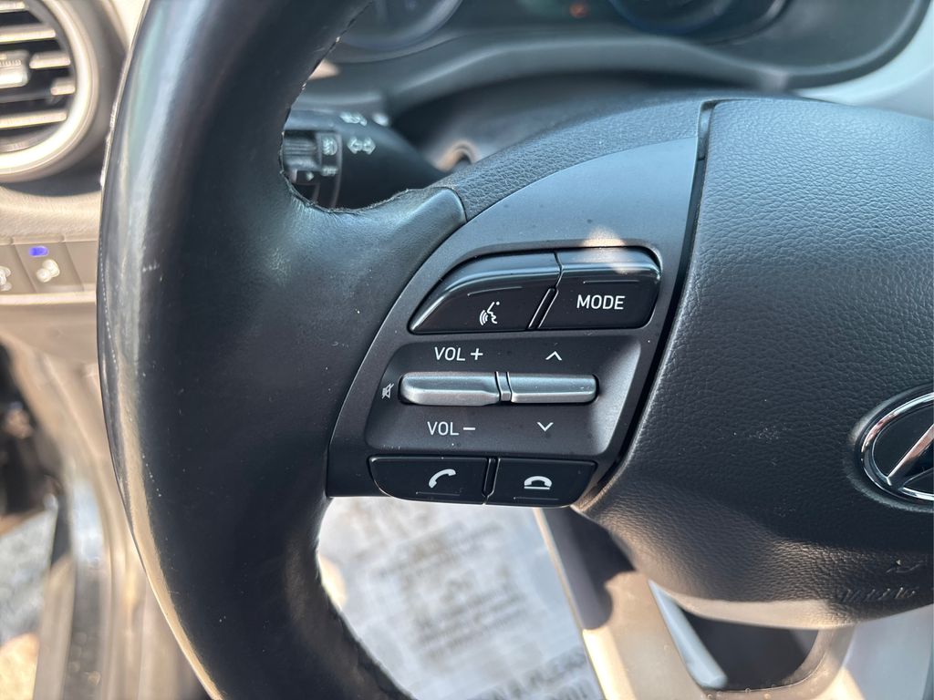 2018 Hyundai Kona SEL photo 28