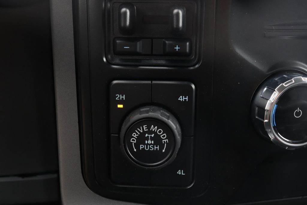 2024 Ford F-150 XLT photo 17