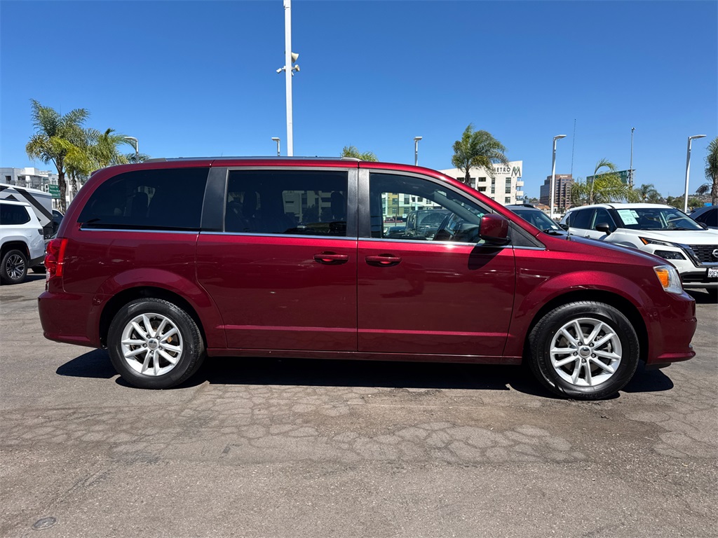 2020 Dodge Grand Caravan SXT photo 7