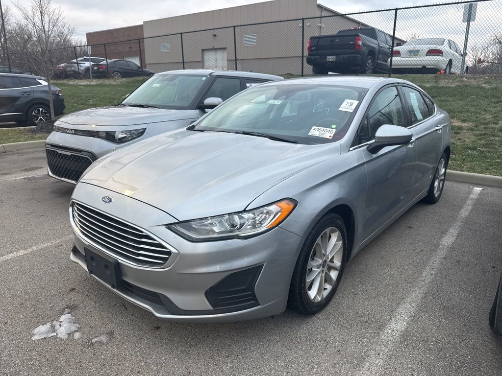 2020 Ford Fusion Hybrid SE's photo