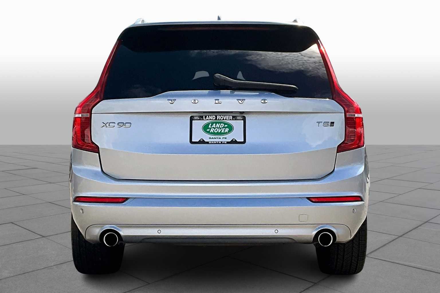 2019 Volvo XC90 Momentum photo 3