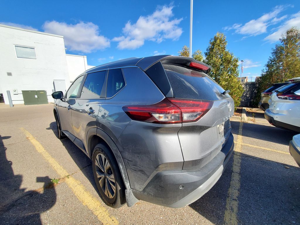 2023 Nissan Rogue SV photo 3