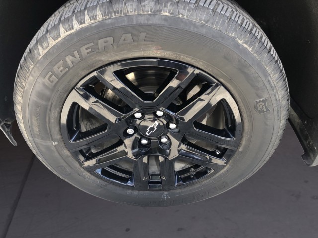 2022 Chevrolet Silverado 1500 Custom photo 13