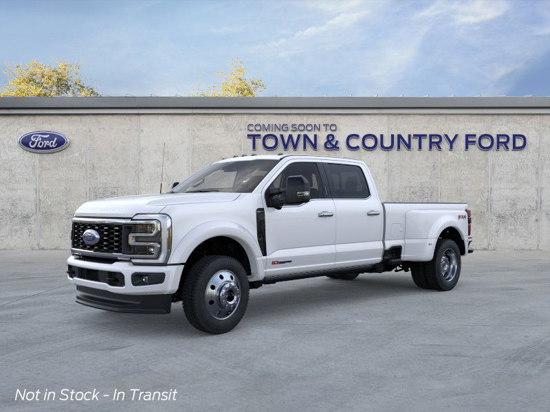 2026 Ford F-450 Super Duty Platinum's photo