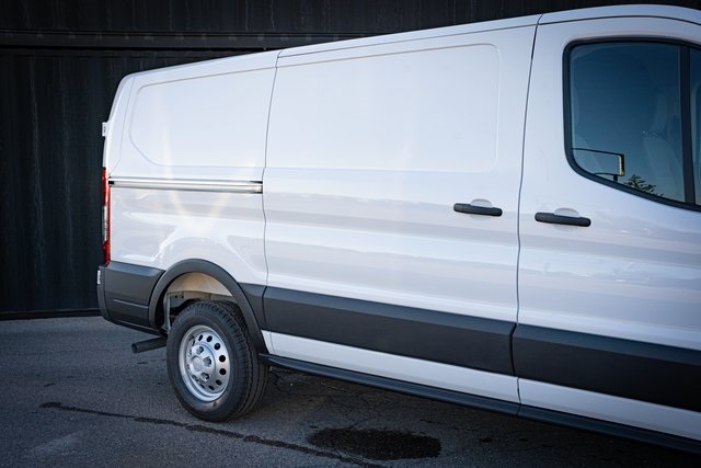 2025 Ford Transit Cargo Van photo 6