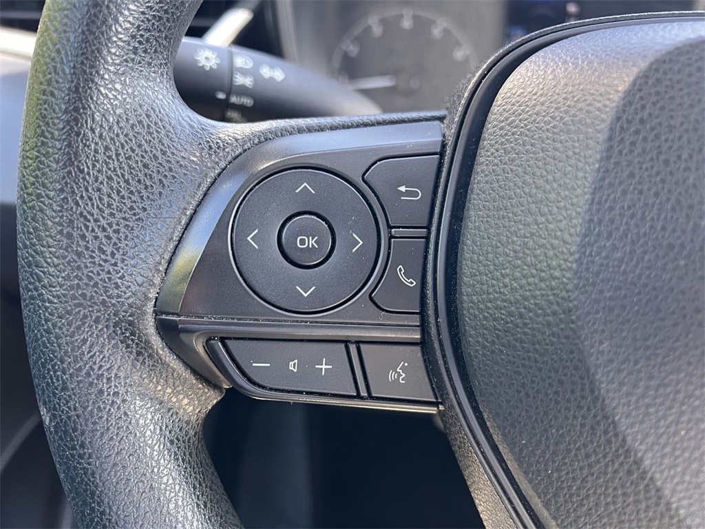 2023 Toyota Corolla LE photo 25