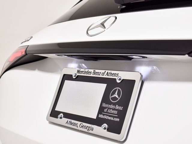 2026 Mercedes Benz GLC 300 photo 8