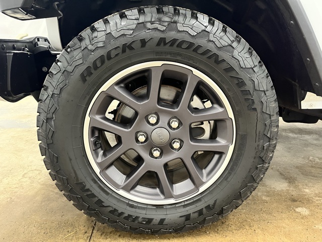 2023 Jeep Gladiator Overland photo 9