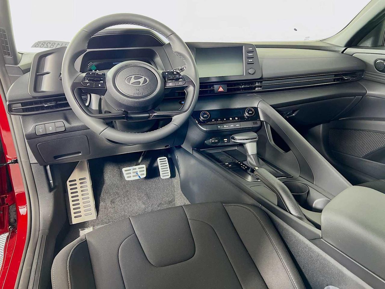 2025 Hyundai Elantra SEL Sport photo 4