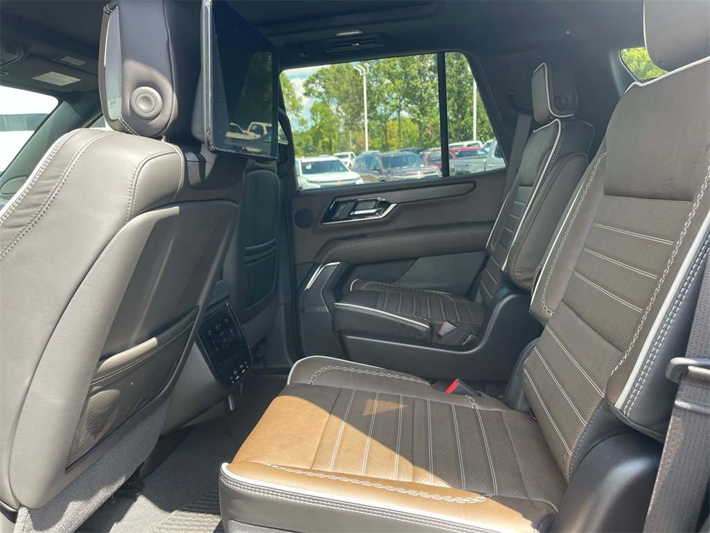 2025 Gmc Yukon Denali Ultimate photo 12