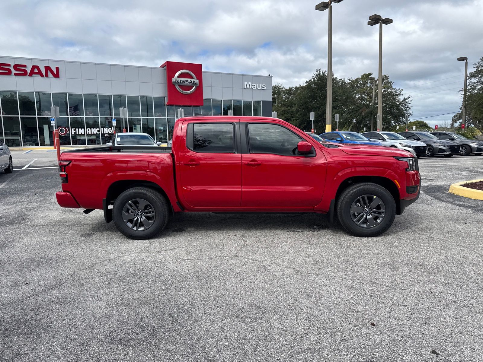 2026 Nissan Frontier SV photo 4