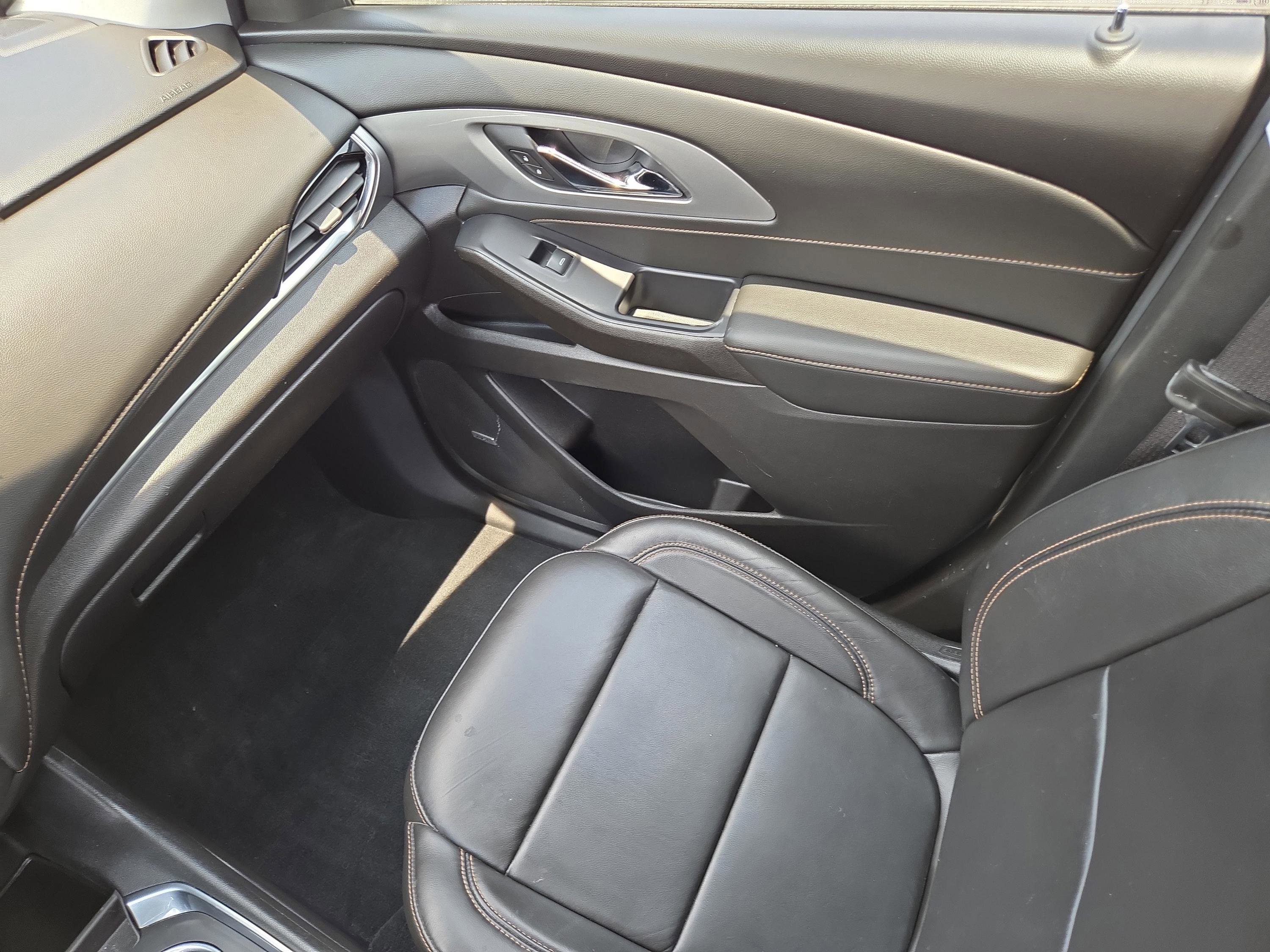 2021 Chevrolet Traverse RS photo 12