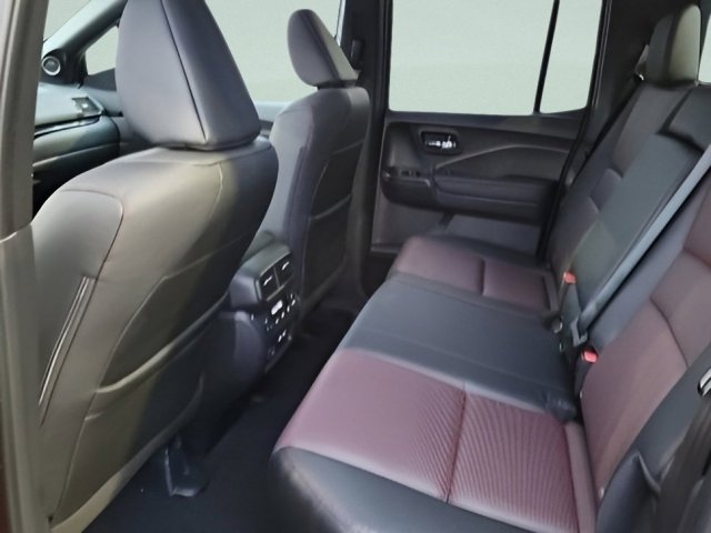 2025 Honda Ridgeline Black Edition photo 15