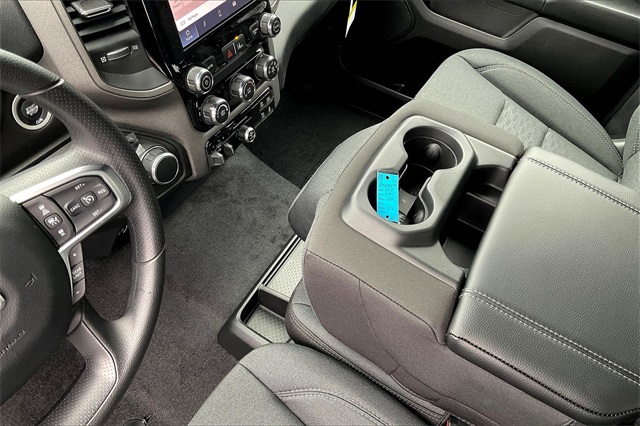 2025 Ram 1500 Tradesman photo 8