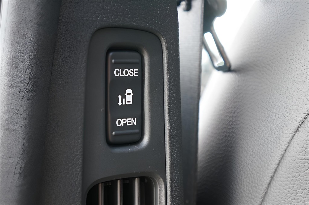 2026 Honda Odyssey EX-L photo 6