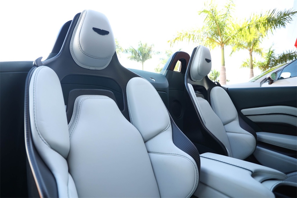 2023 Aston Martin Vantage photo 41