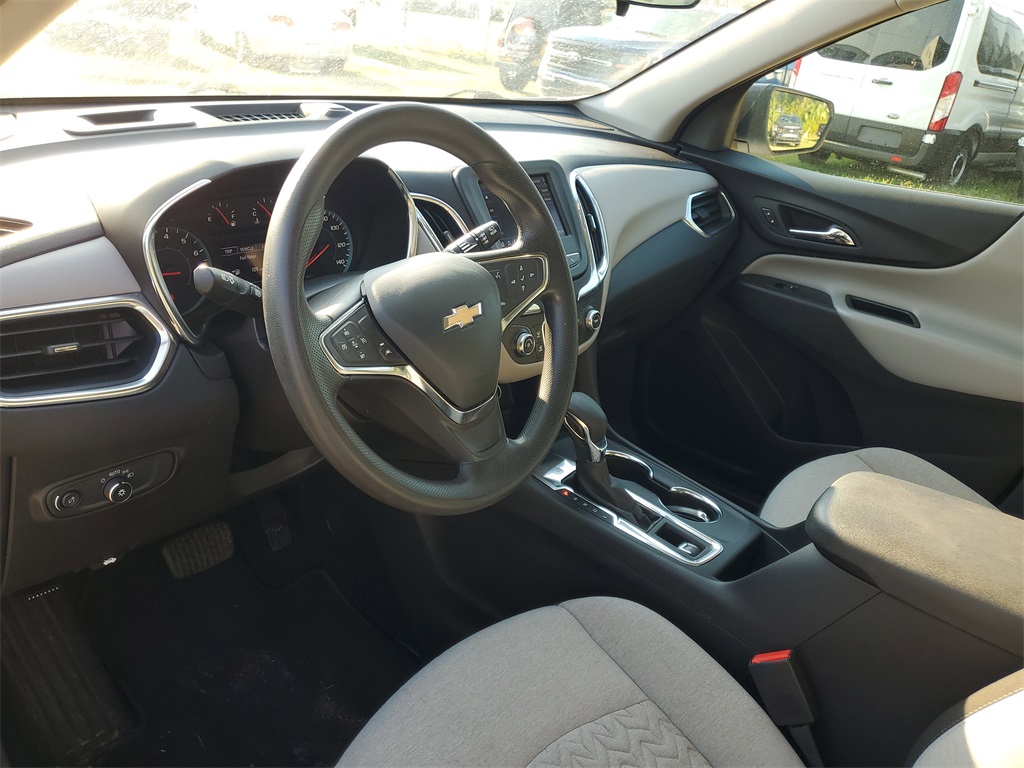 2023 Chevrolet Equinox LS photo 11