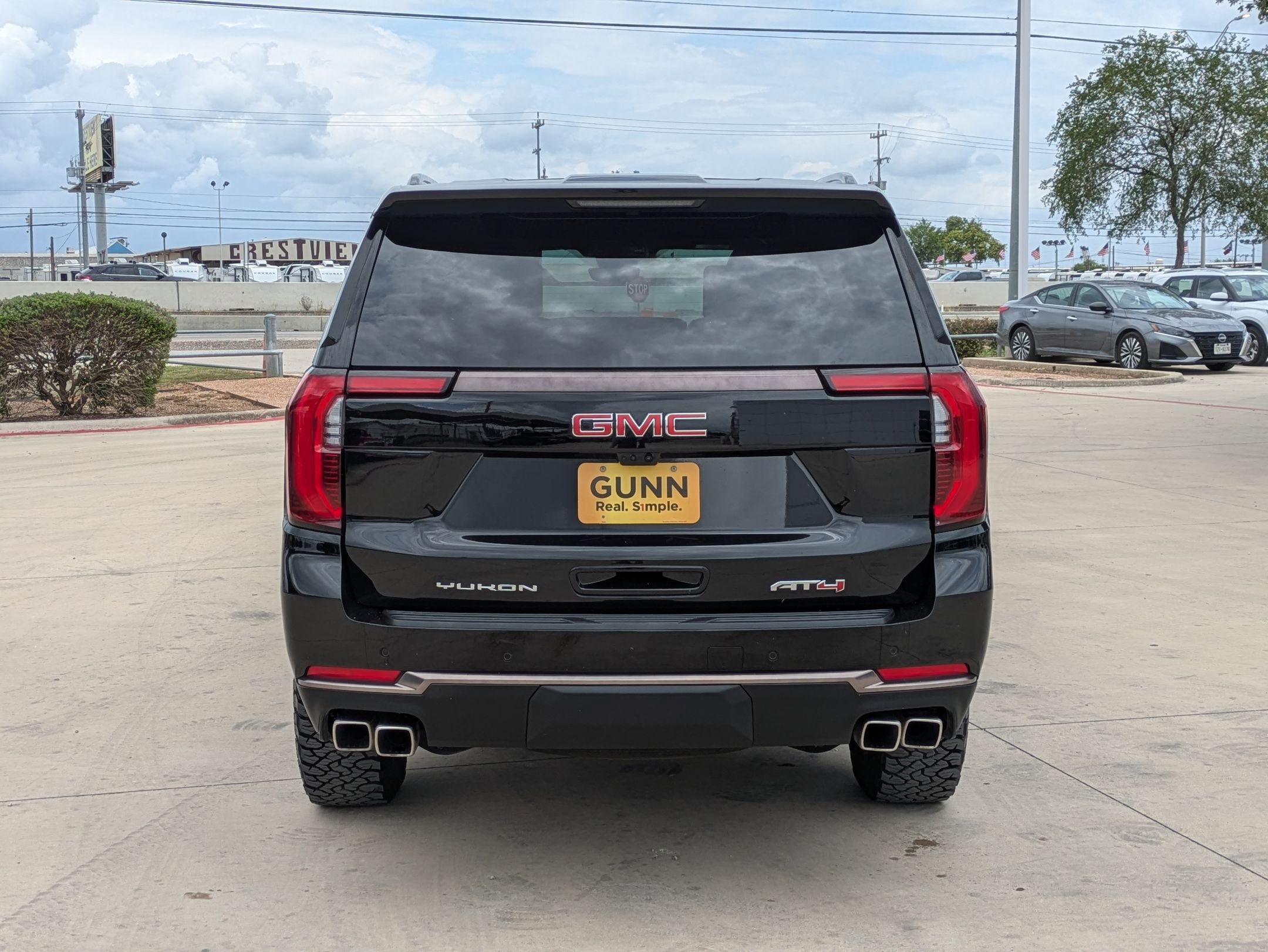 2025 Gmc Yukon AT4 Ultimate photo 4