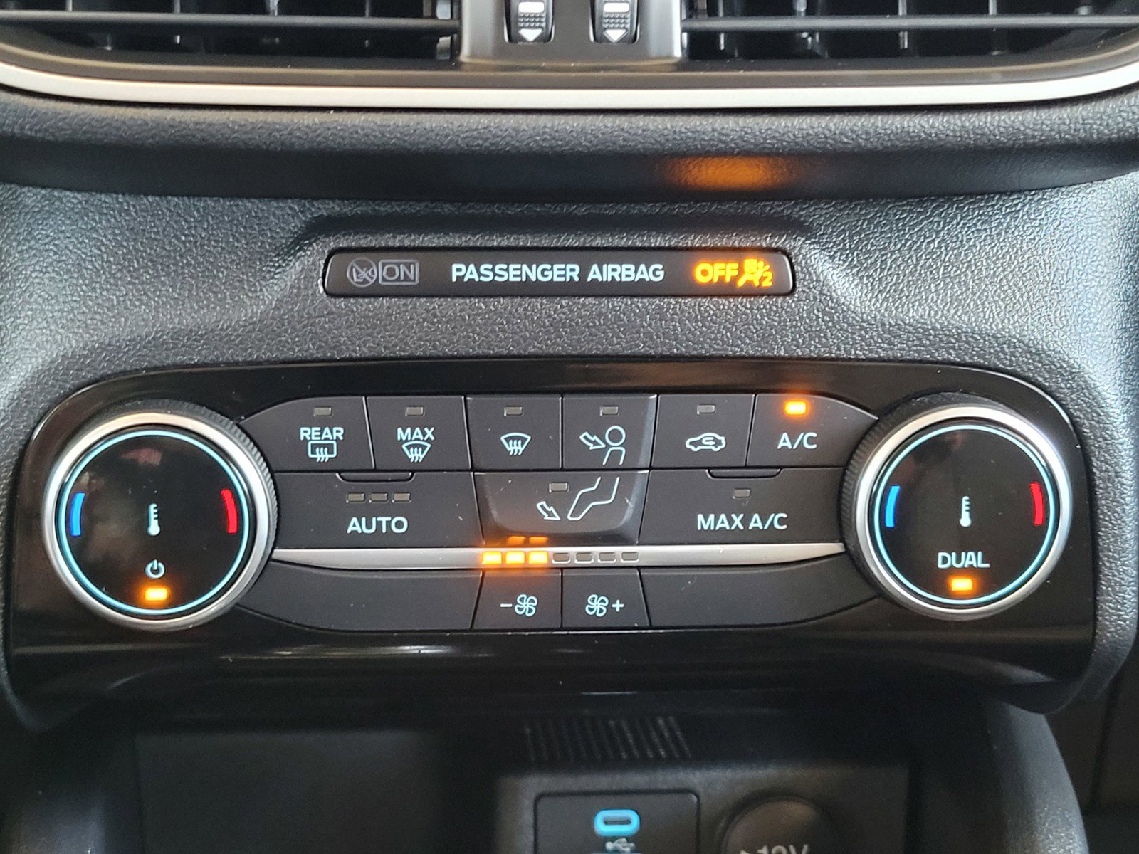 2022 Ford Escape SE photo 19