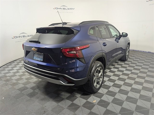 2024 Chevrolet Trax LT photo 4