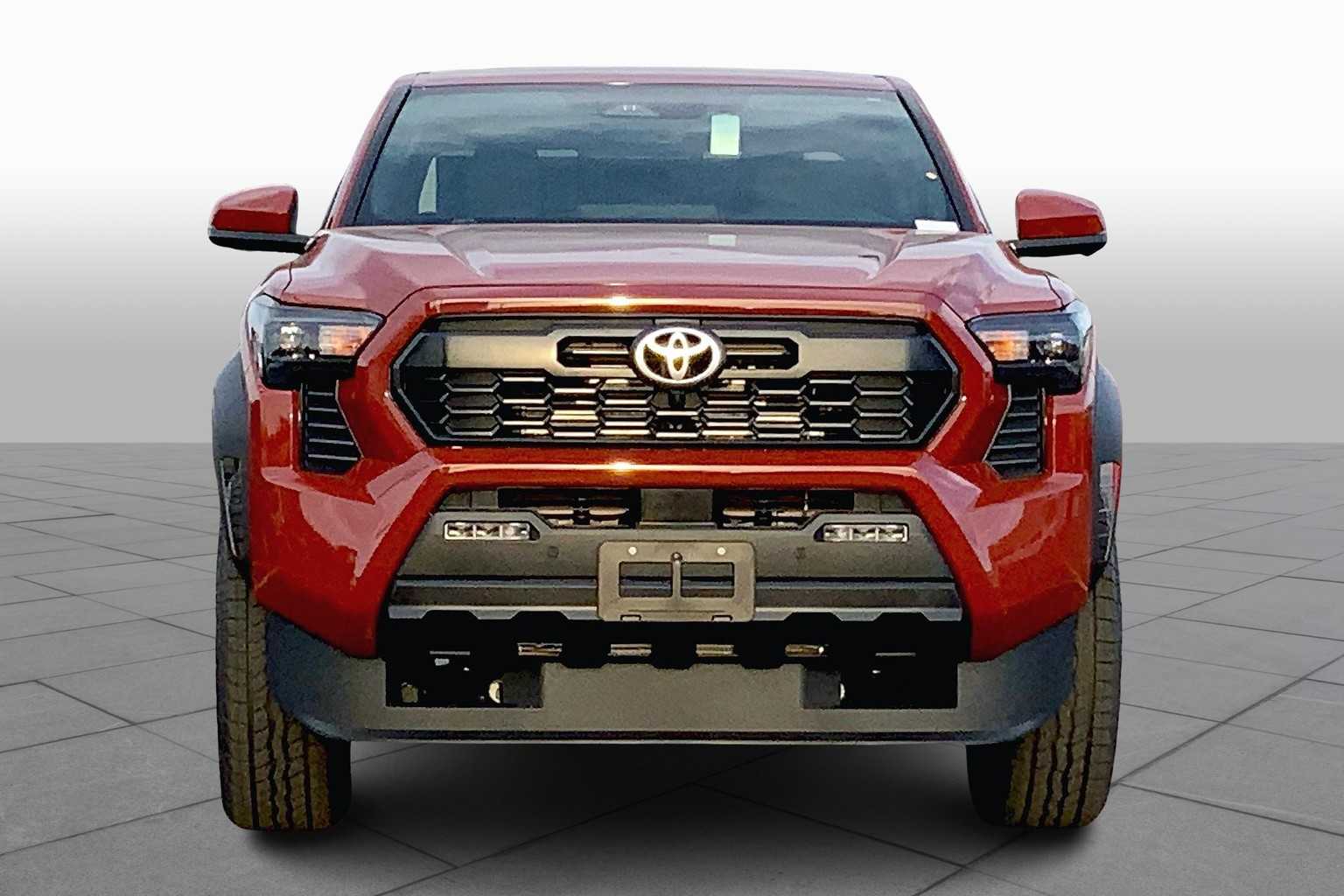 2025 Toyota Tacoma TRD Off-Road photo 3