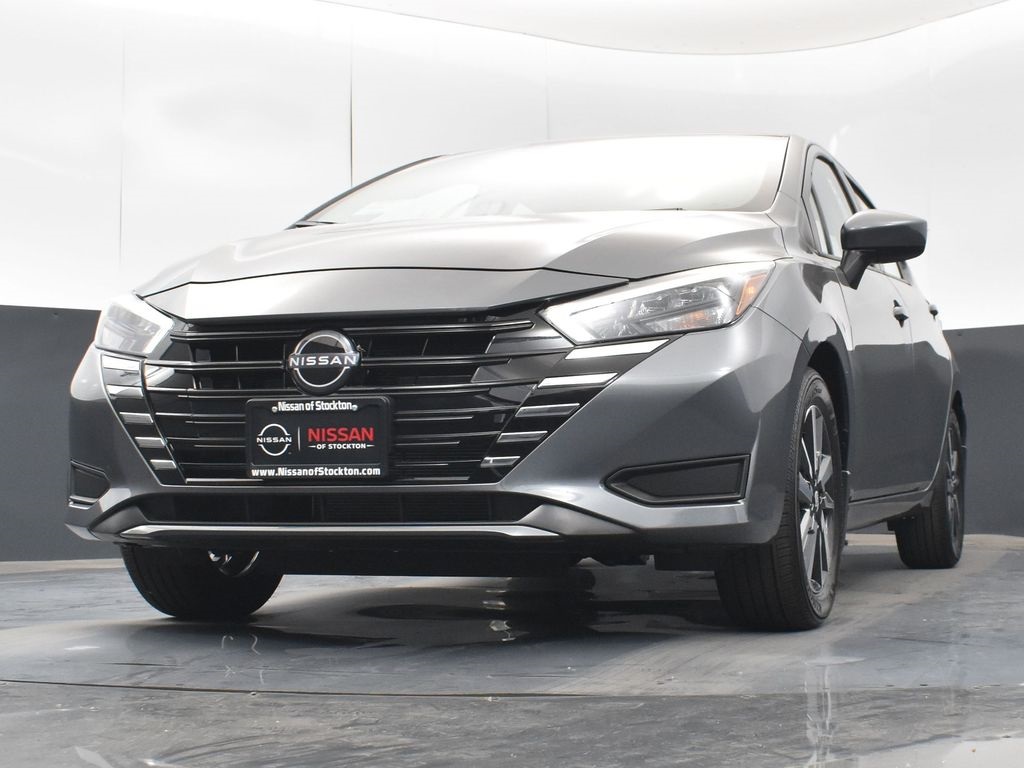 2025 Nissan Versa 1.6 SV photo 35
