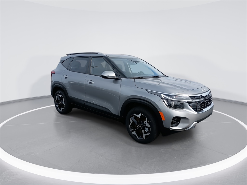 2026 Kia Seltos S photo 2