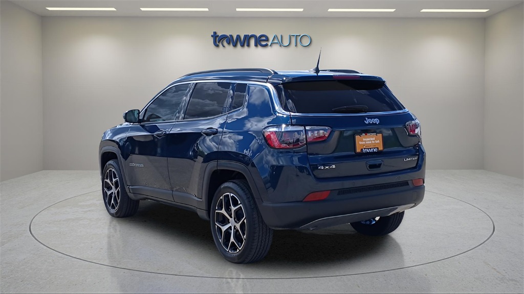 2024 Jeep Compass Limited photo 2