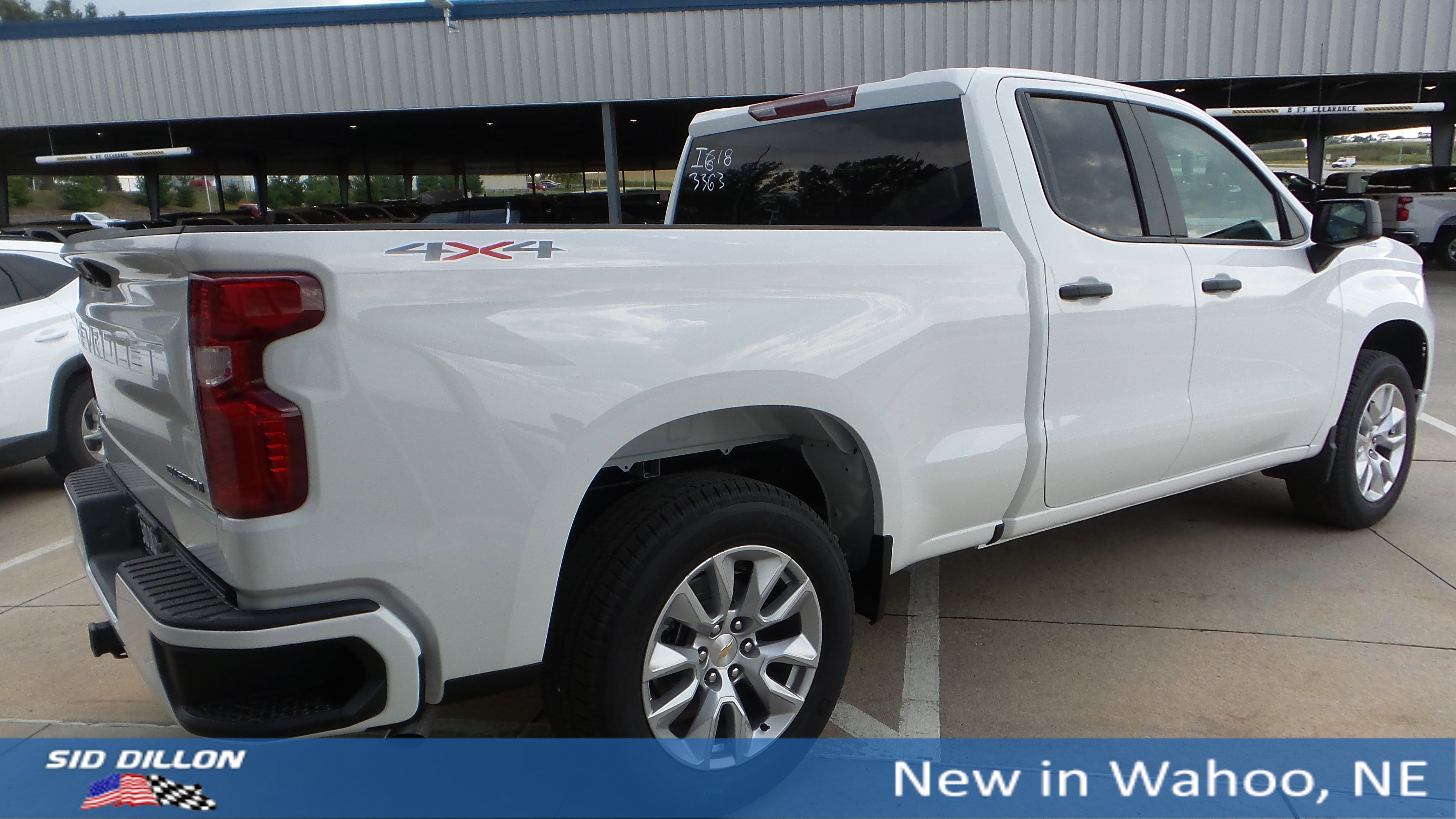 2026 Chevrolet Silverado Custom photo 4