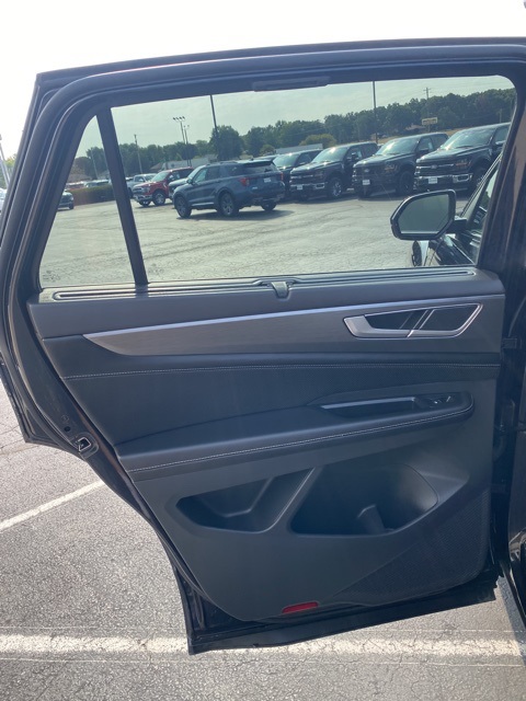 2024 Volkswagen Atlas Cross Sport SE Technology photo 29