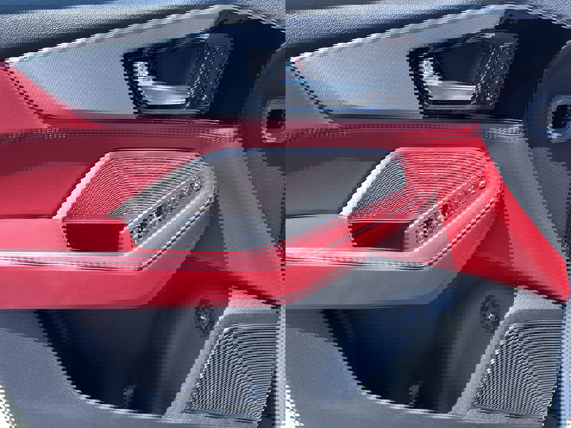 2023 Acura MDX SH-AWD A-Spec photo 13