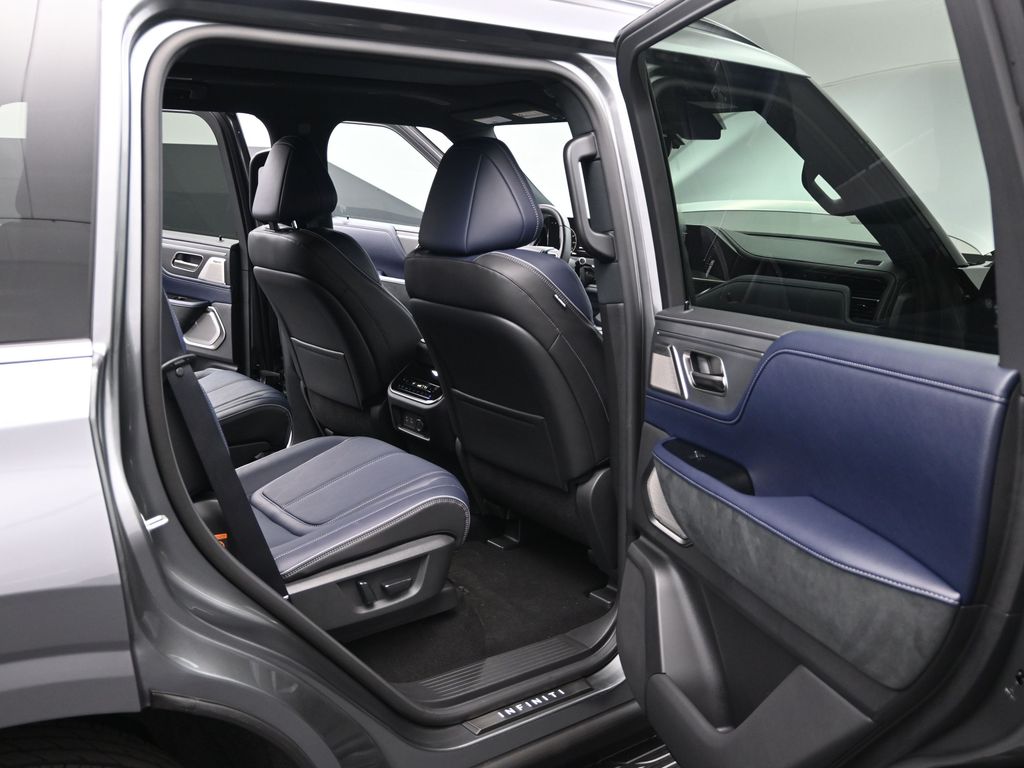 2026 Infiniti QX80 Sensory photo 18