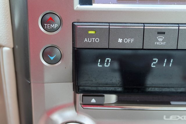 Used 2019 Red Lexus 460 Luxury image 28