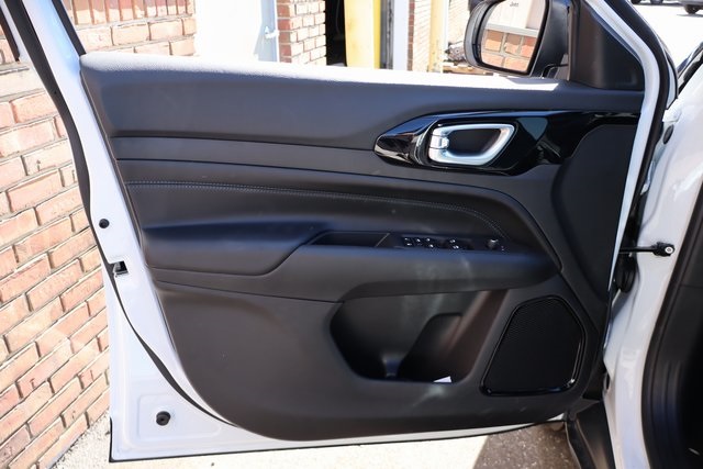 2026 Jeep Compass Limited Altitude photo 6