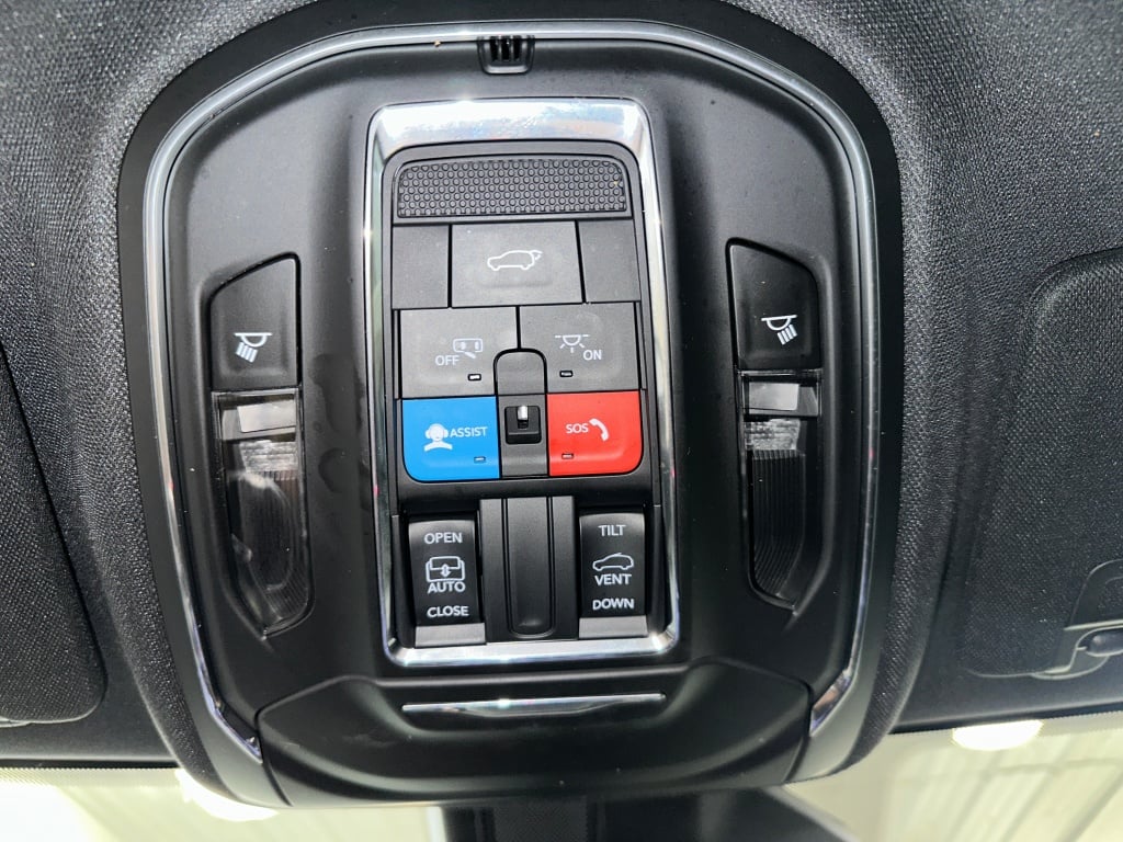2024 Jeep Grand Cherokee Laredo X photo 15