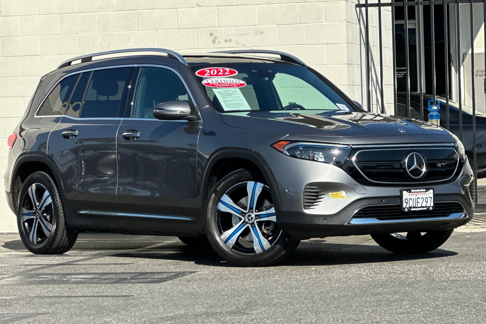 Certified 2022 Mercedes-Benz EQB Base with VIN W1N9M1DB9NN006900 for sale in Signal Hill, CA