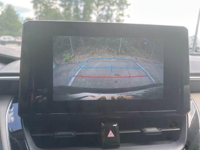2023 Toyota Corolla LE photo 9