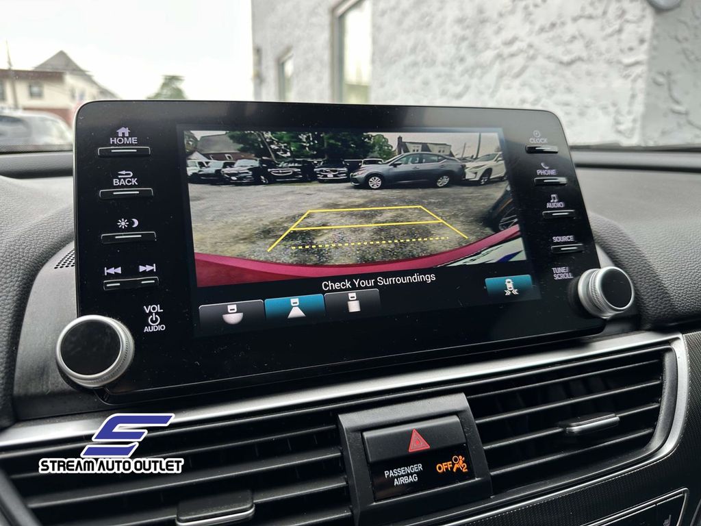 2019 Honda Accord Sport 2.0T photo 24