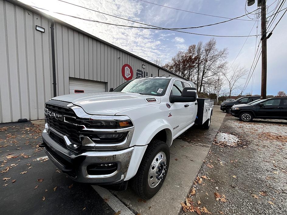 2026 RAM Ram 5500 Chassis Cab Big Horn's photo