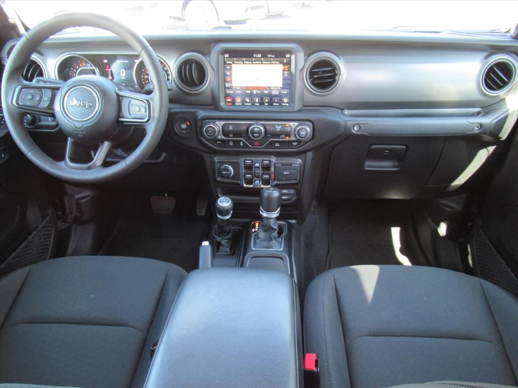 2023 Jeep Gladiator Willys photo 12