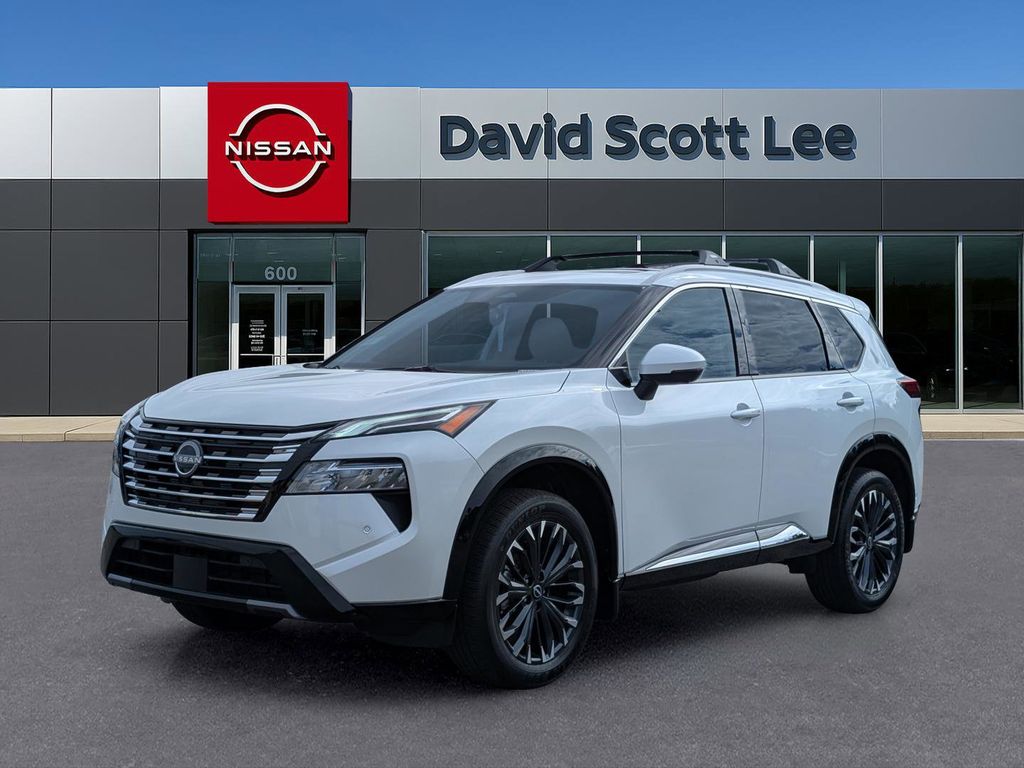 2026 Nissan Rogue Platinum's photo