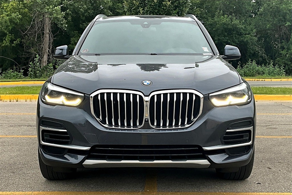 Used 2022 BMW X5 40i with VIN 5UXCR6C05N9J28897 for sale in Kansas City
