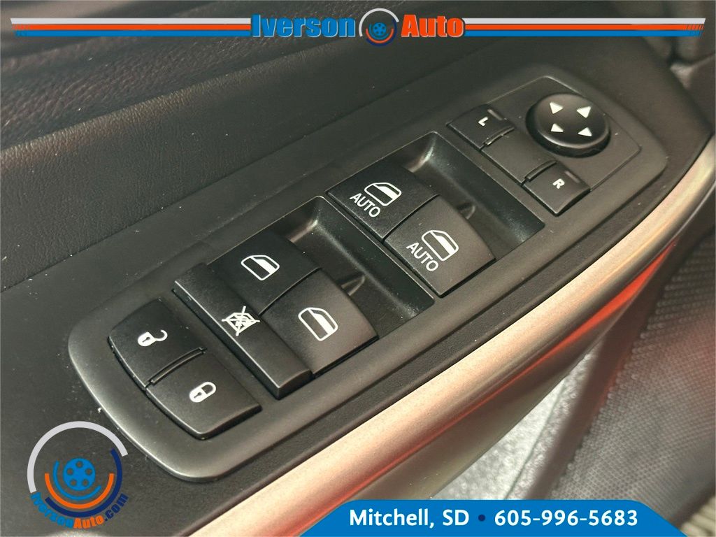 2021 Jeep Cherokee Latitude Lux photo 9
