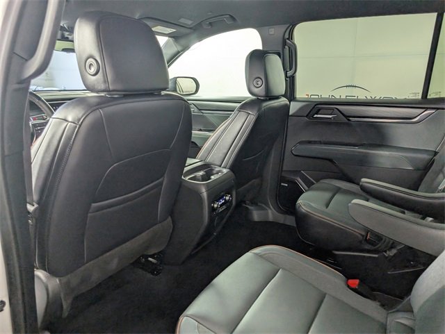 2024 Gmc Acadia AT4 photo 14