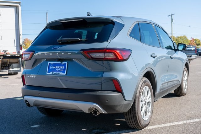 2025 Ford Escape Active photo 3