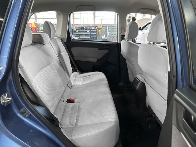 2015 Subaru Forester 2.5i photo 9