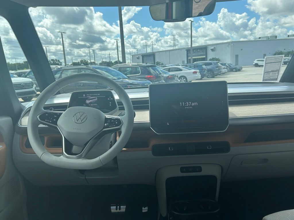 2025 Volkswagen ID. Buzz Pro Plus photo 37